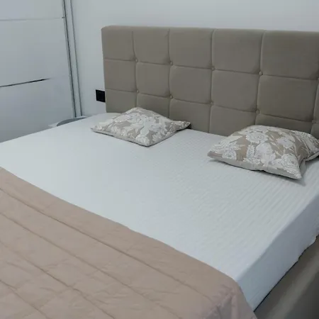 Sea Paradise - Odyssey Pool & Navodari