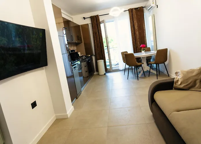 Sea Paradise - Odyssey Pool & Năvodari