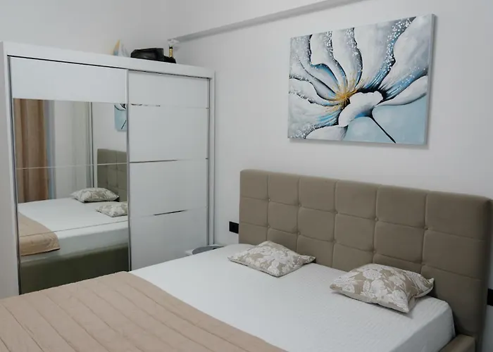 Sea Paradise - Odyssey Pool & شقة Năvodari